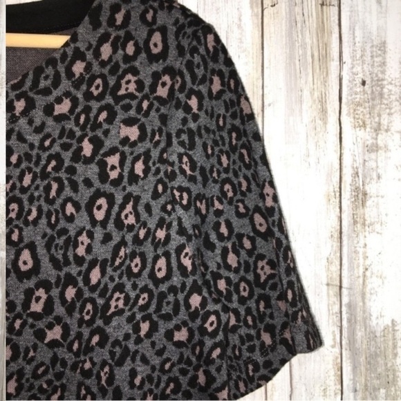 Loft Cheetah Heavyweight Blouse - Picture 2 of 4